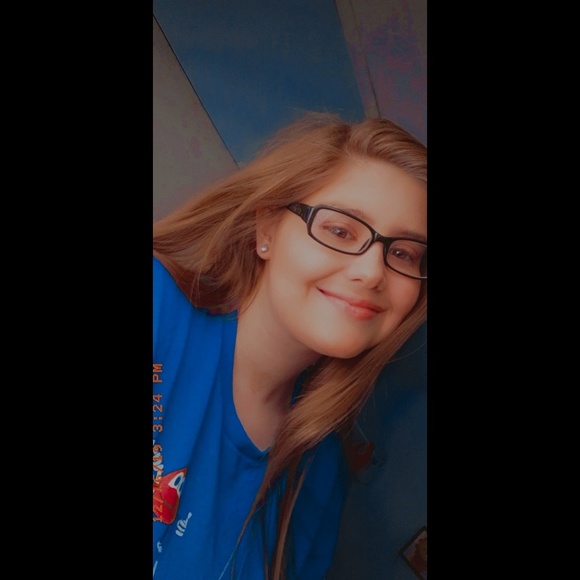 Meet your Posher, Chelcie - Picture 1 of 1